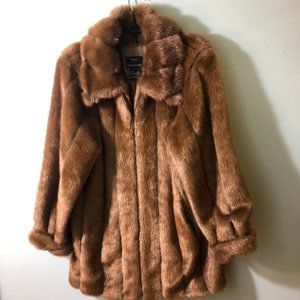 NEVER WORN Dennis Basso Faux Fur Jacket size Medium